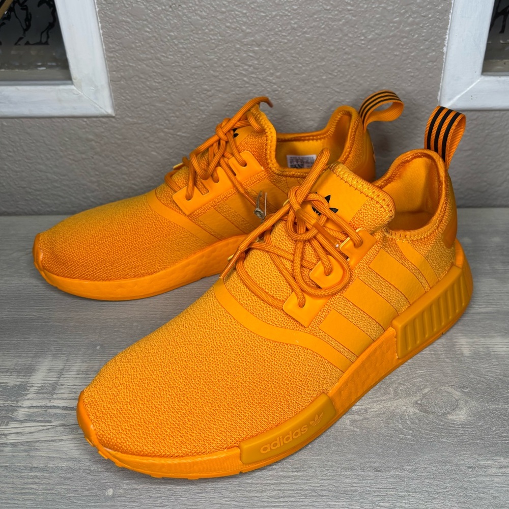 NWB Adidas Originals NMD R1 Womens Running Boost Bright Orange Gv9439